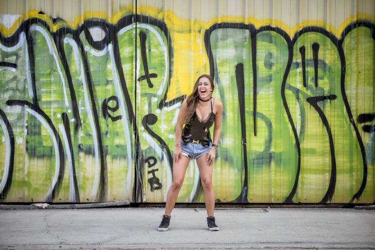 Fun Senior Photography Experience - Tampa St Petersburg, Florida - High School Senior Portait Photography - Behind The Scenes Portfolio - Brian K Crain Photography