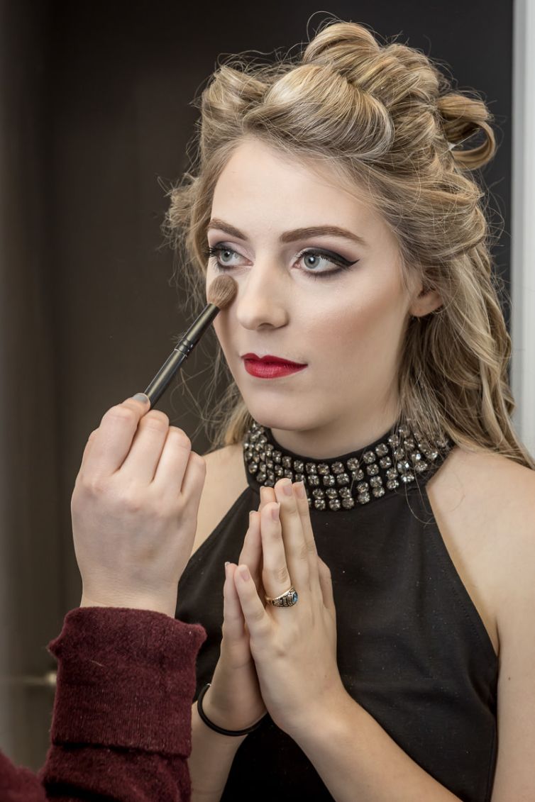 Fun Senior Photography Experience - Tampa St Petersburg, Florida - High School Senior Portait Photography - Behind The Scenes Portfolio - Brian K Crain Photography