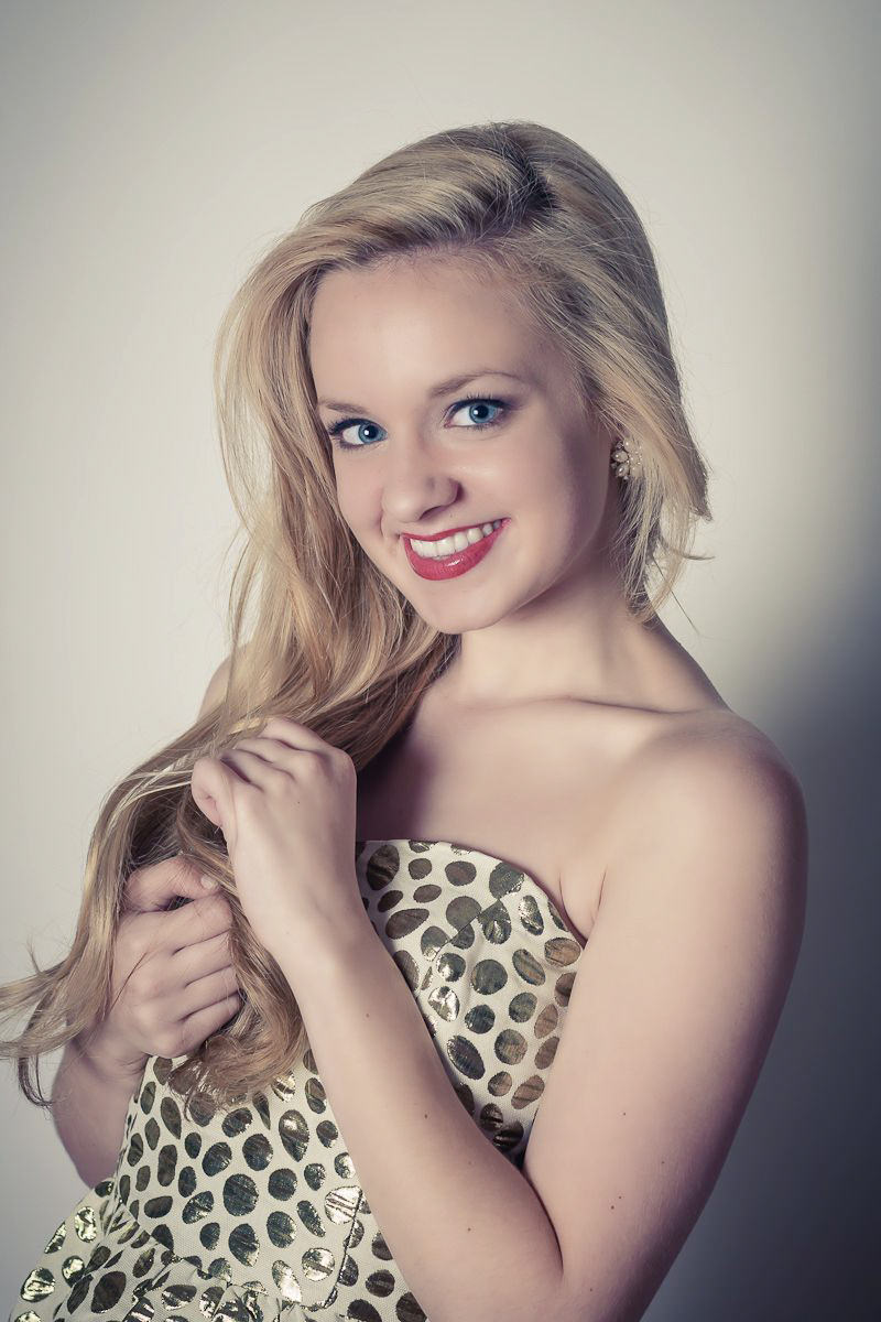 Luxury Lifestyle Fashion Senior Photogrphy Exeperience - Tampa St Petersburg, Florida - High School Senior Portait Photography - Luxury Lifestyle Gallery - Brian K Crain Photography